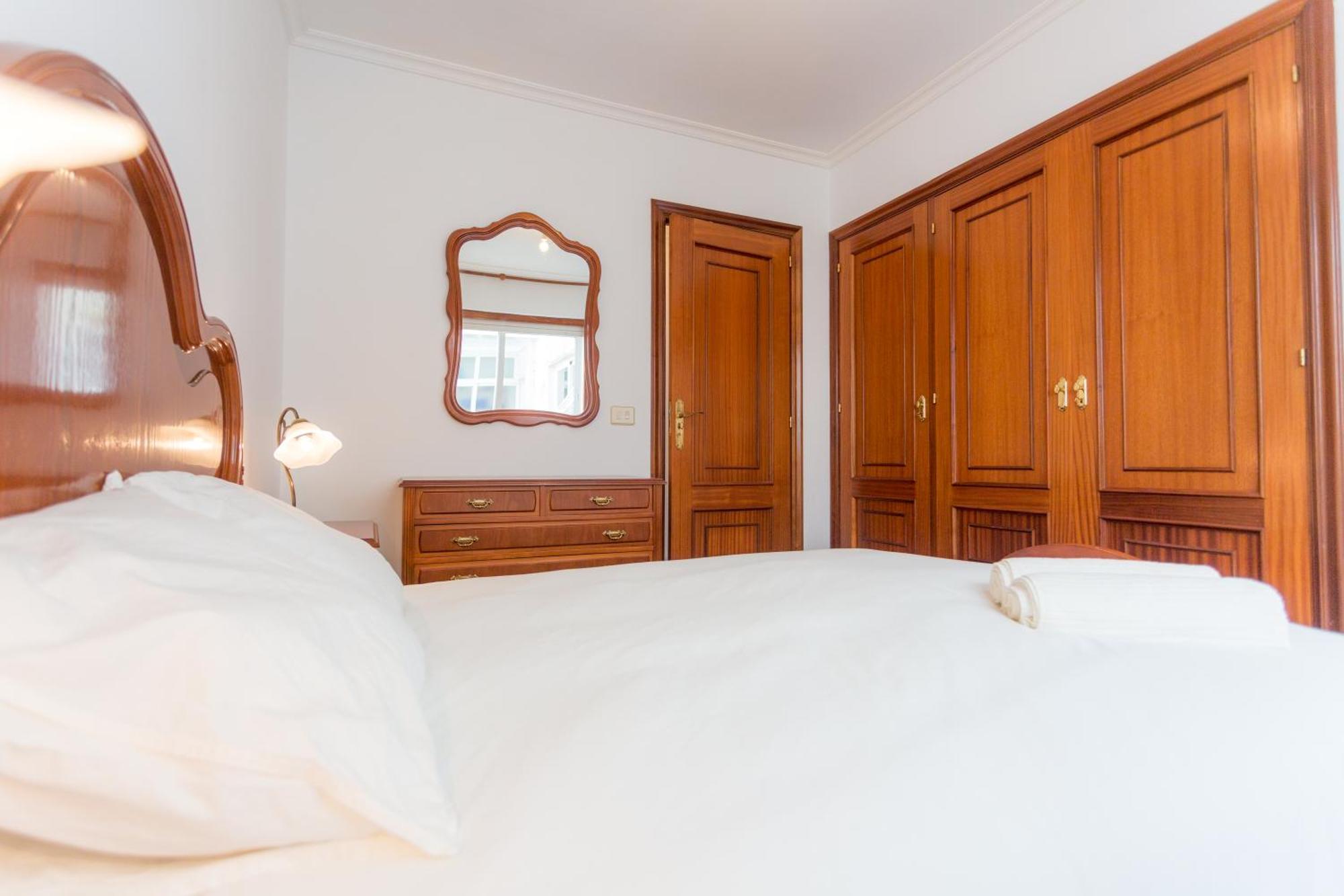 Disfruta De Melide En Este Amplio Apartamento Екстериор снимка